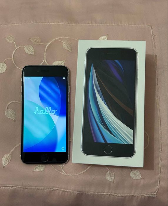 Iphone SE 2020 білий white 64 gb у дуже гарному стані телефон apple