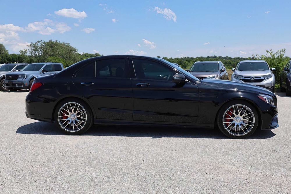 Mercedes-Benz C-Class AMG C 63      2019