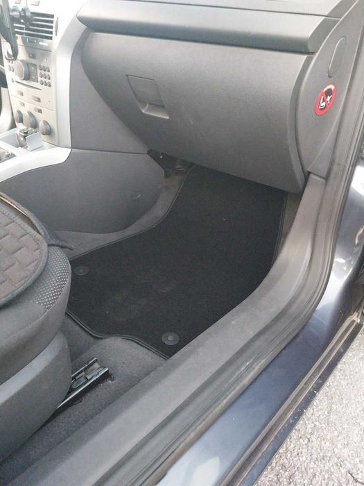 Tapetes para Opel Astra H GTC 04-09