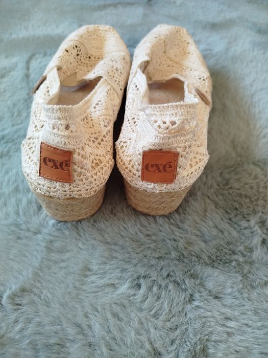 Sapato Exe cor creme