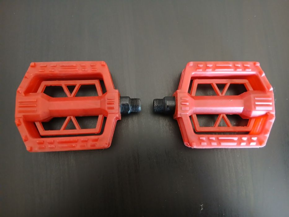 Pedais Bicicleta Vermelhos