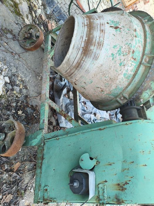 Betoniarka trójfazowa