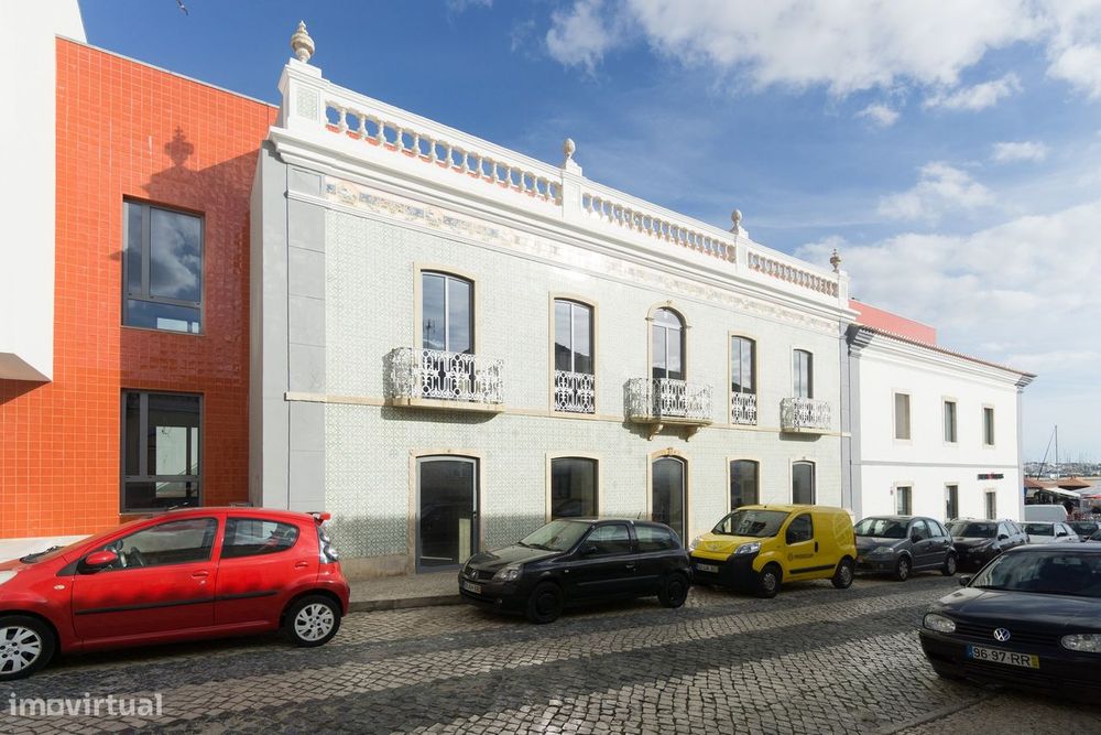 Historic Commercial Space or T5 Residence | Palácio Santa Isabel, Portimão
