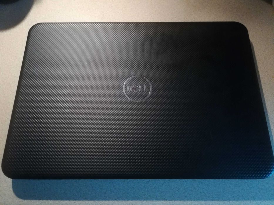 Dell Inspiron 3520-Intel l3-8GB-500HDD-Win10