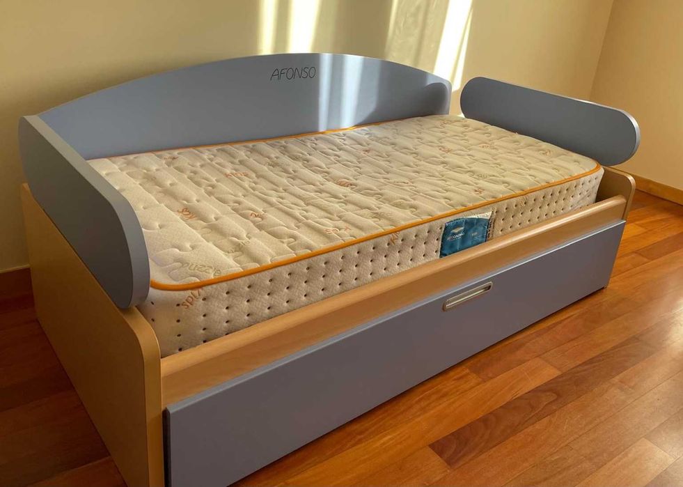 Cama juvenil dupla + 2 colchões Lusocolchão Kids