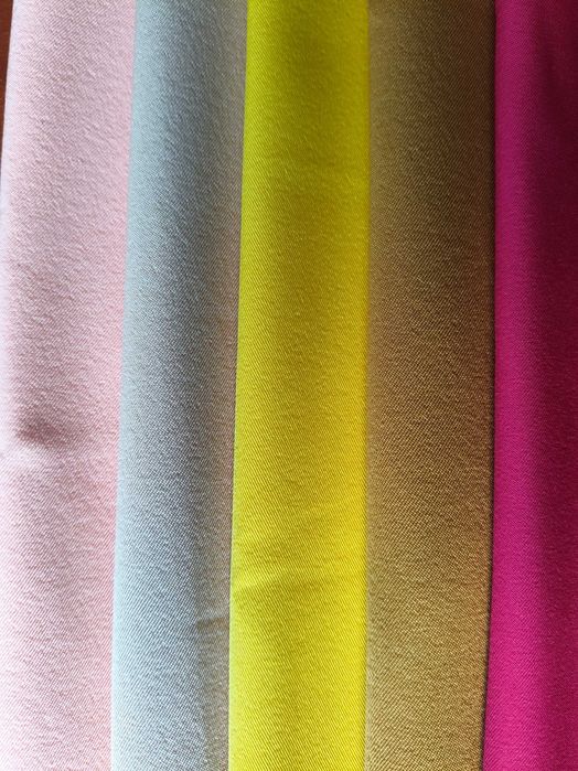 Костюмна тканина мадонна