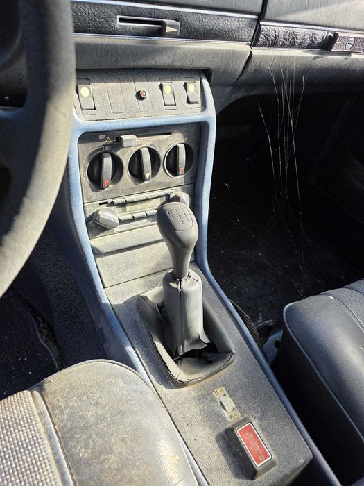 Mercedes w123 300d para peças