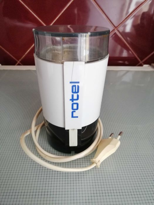 Chaleira, Espremedor e outros