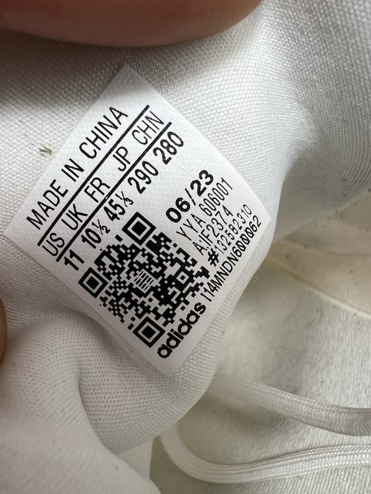 Кросівки 45.5р. Adidas Pureboost 23