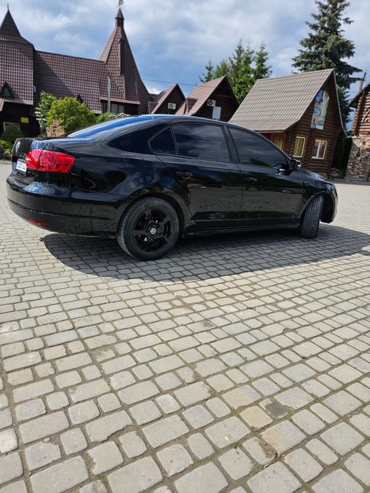 Продам VW Jetta.