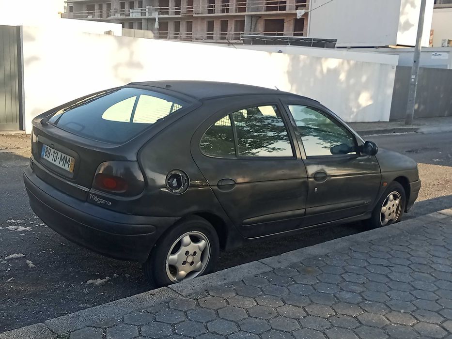 Para peças Megane comercial