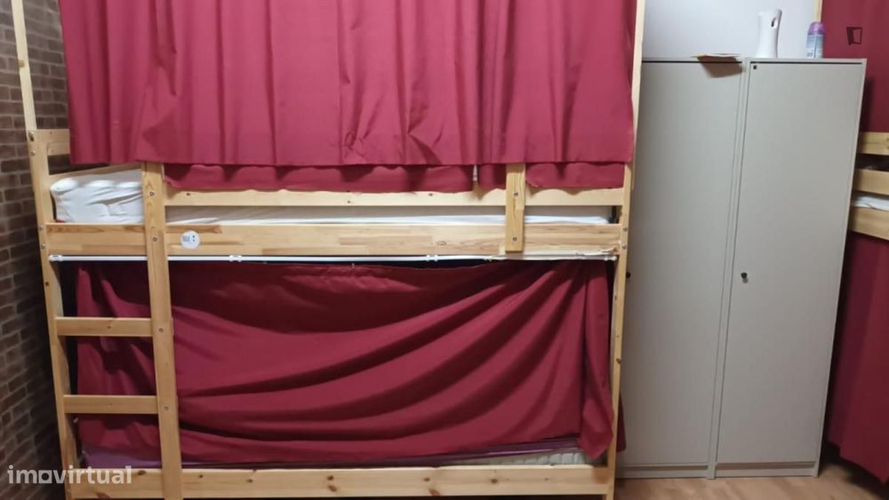 Cama - localizado em Lisbon