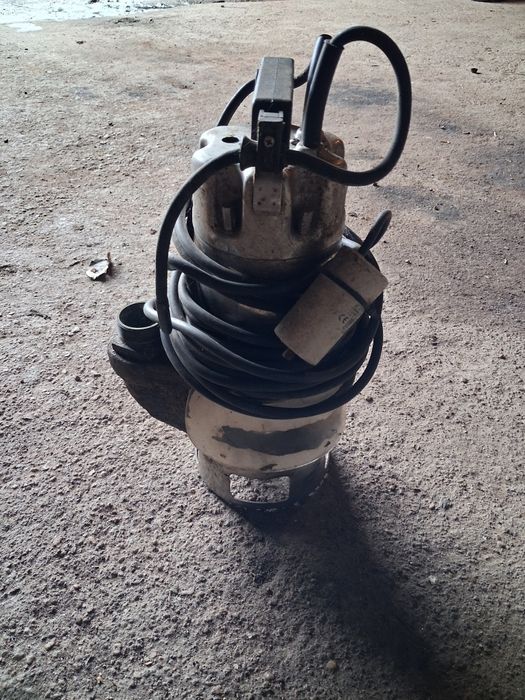 Motor de extração de águas residuais