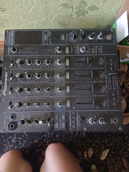 Pioneer CDJ-900.