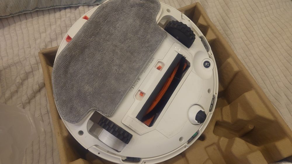 Продам робот пилесос Xiaomi S10