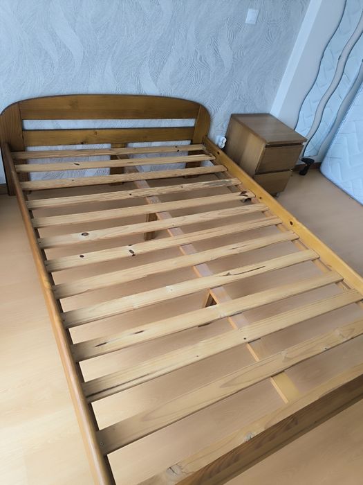 Cama casal pinho