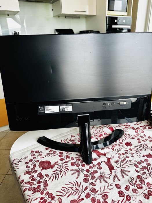 LG 24MP58D-P - 24″ IPS-монітор Full HD (1920×1080)