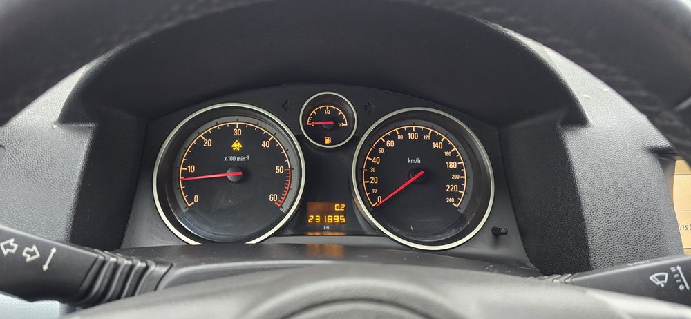 Opel Astra GTC 1.9CDTI 2006 navi