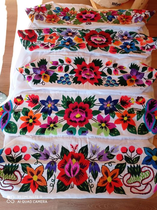 80x80 LUDOWE poszewki na poduszki wyszywane ręcznie