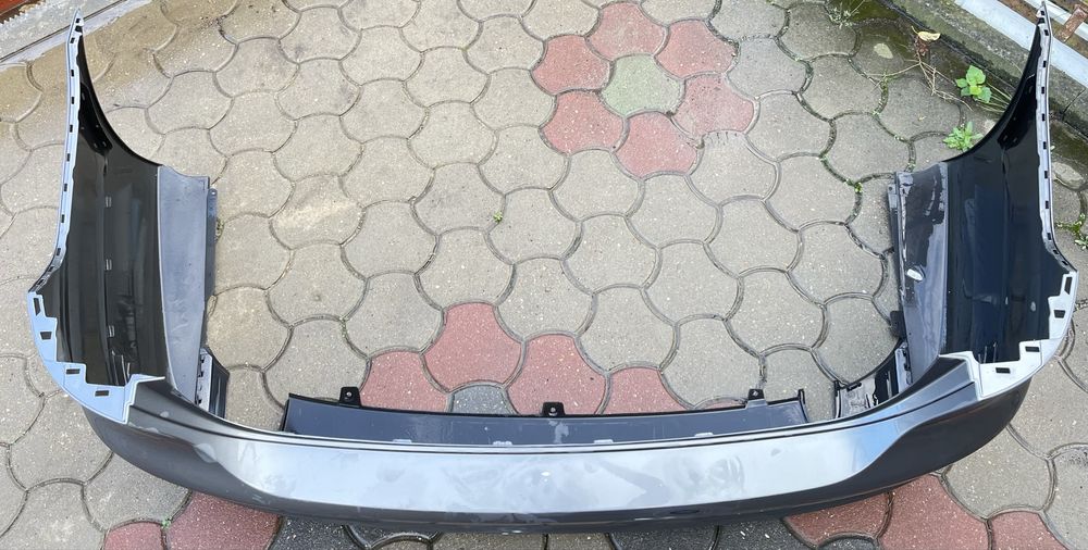 VW Jetta 6 MK6 zderzak tylny, tył