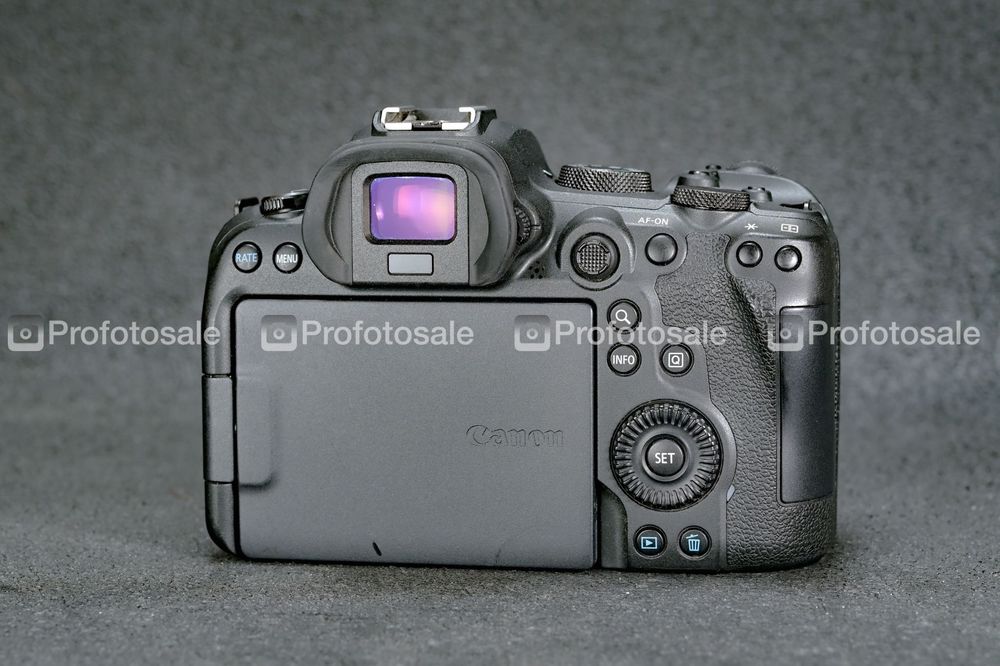 Фотоапарат Canon EOS R6