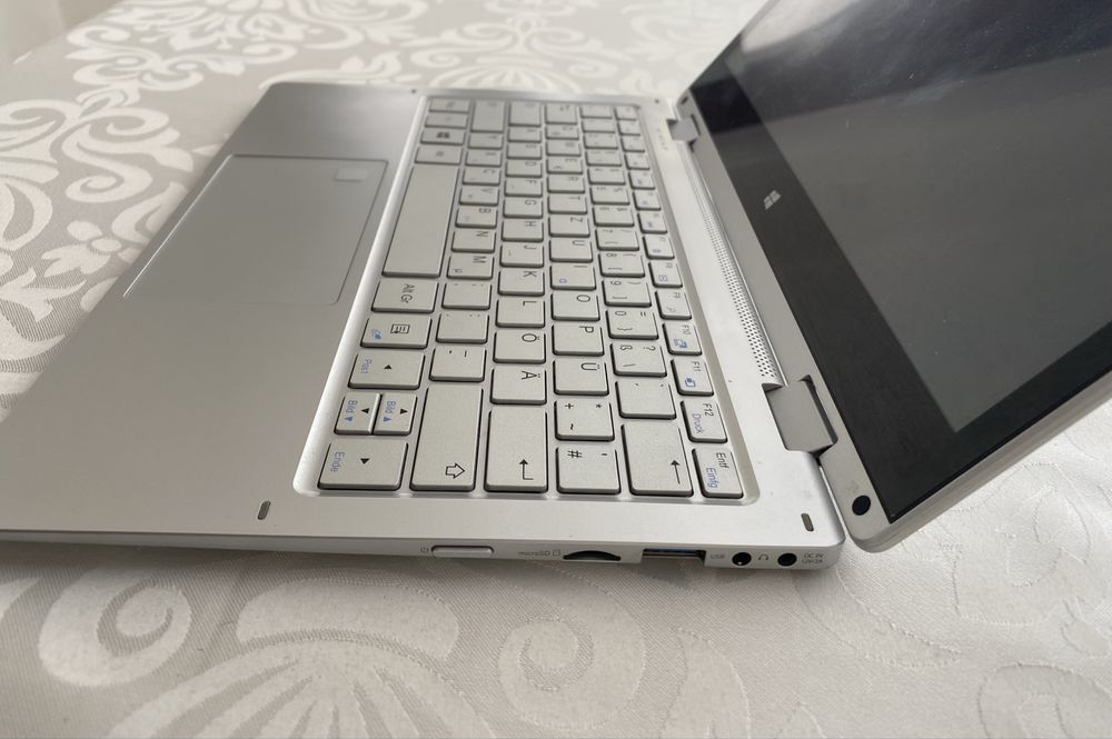 Ноутбук Trekstor PRIMEBOOK C11