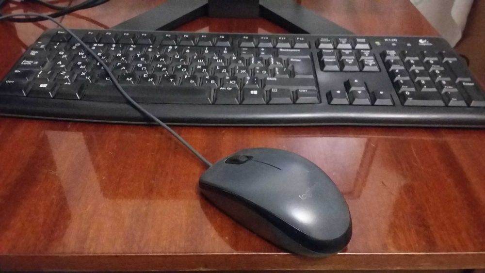 Мишка Logitech M90 USB Black.