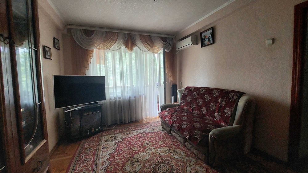 *2х кімнатна квартира по вул. Радіаторна, Заводський р-н