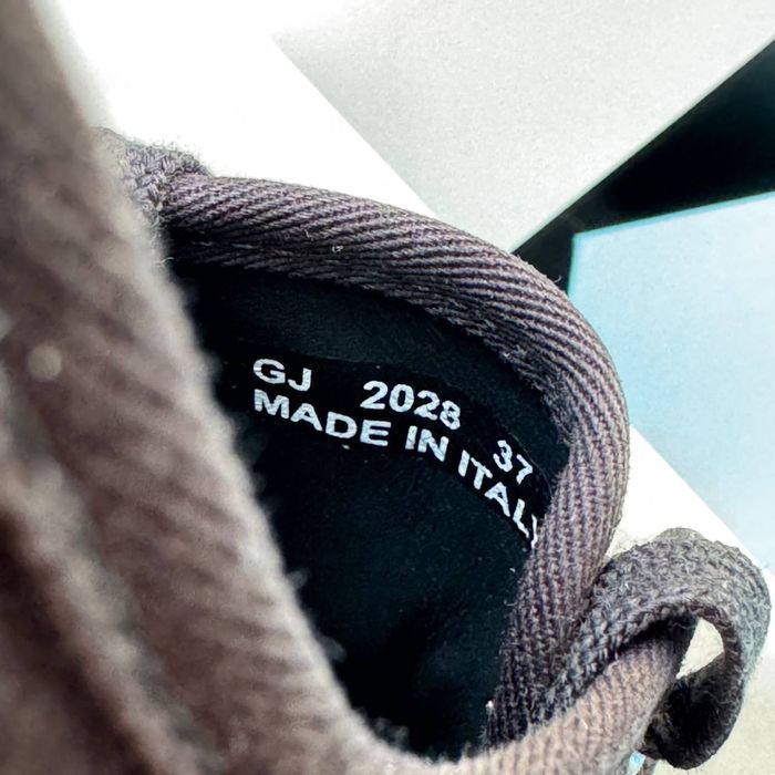 Жіночі кеди на платформі чорні Prada platform black white premium