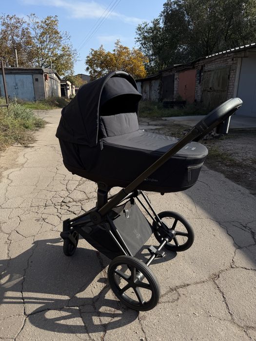 Продам Cybex Priam Platinum 2025 года