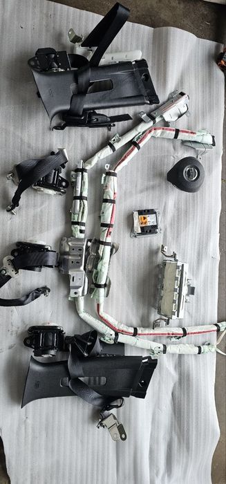 Nissan Leaf 2 ze1 2018 безпека подушка штора