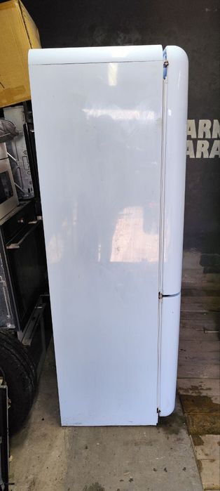 Холодильник SMEG