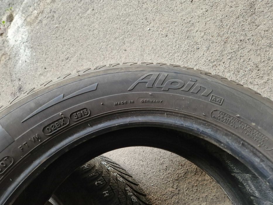 шини зима 215 55 R16 Michelin Alpin A4