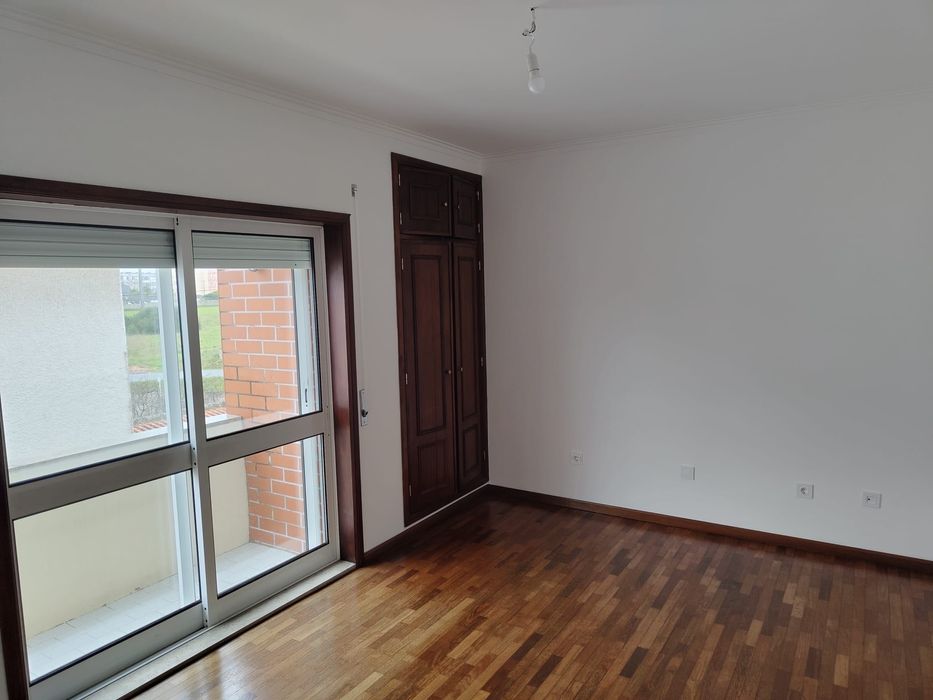 Apartamento t3 em esgueira aveiro