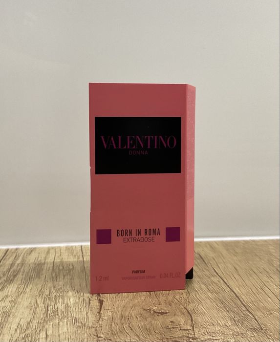 Valentino Donna Born In Roma