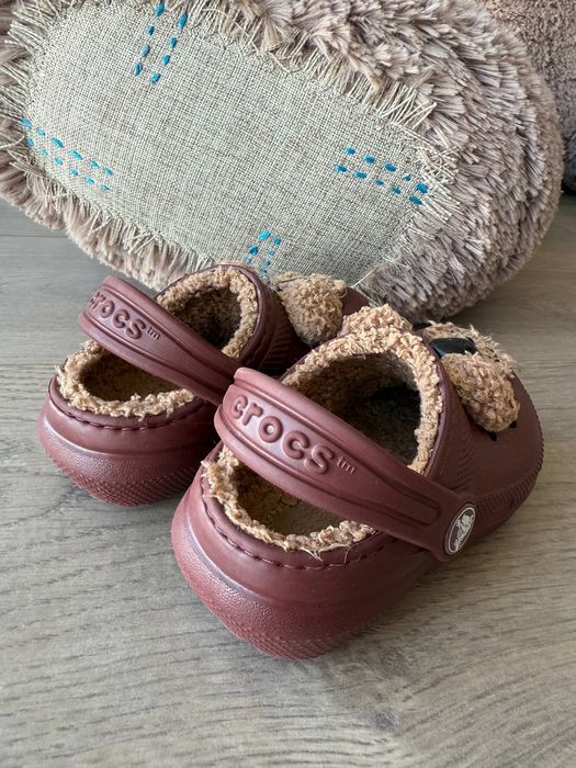 Crocs утеплені р. с6, 23, стан нових весна/осінь