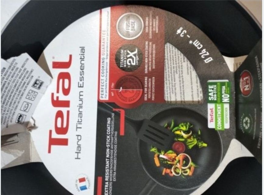 Patelnia Tefal Hard Titanium Essential 24 cm Nowa Francja