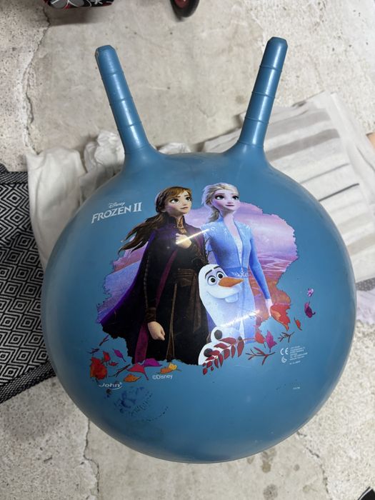 Piłka Disney Frozen puzzle klocki plastelina układanka