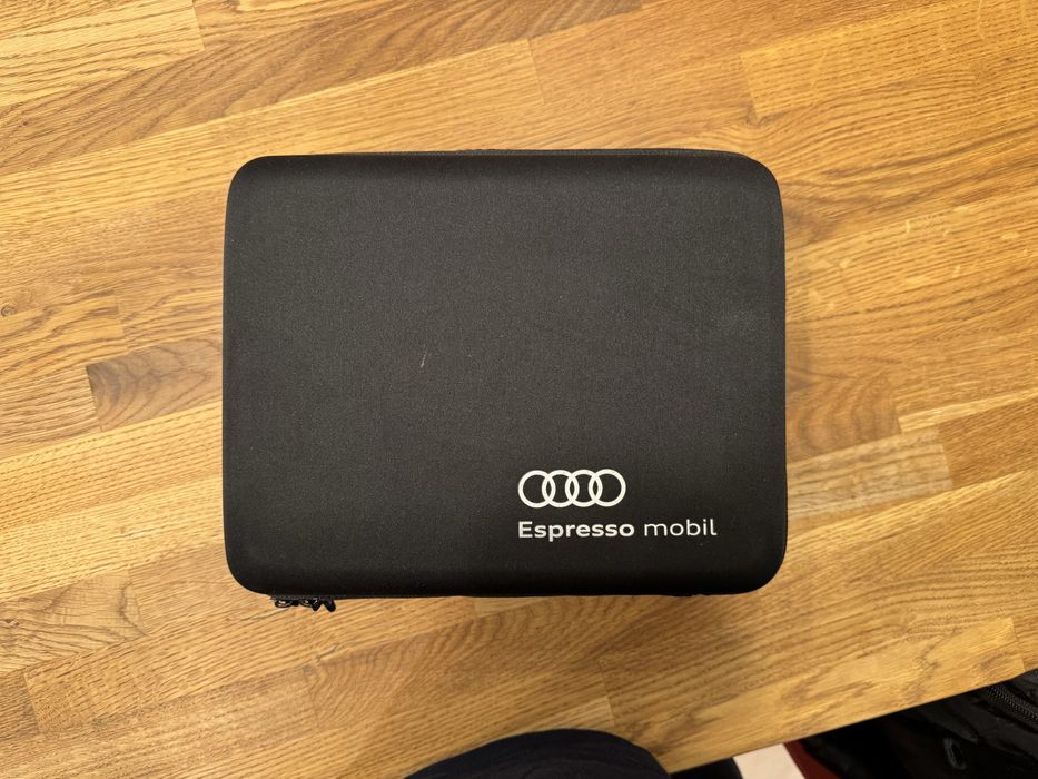 Mobilny ekspres do kawy Audi