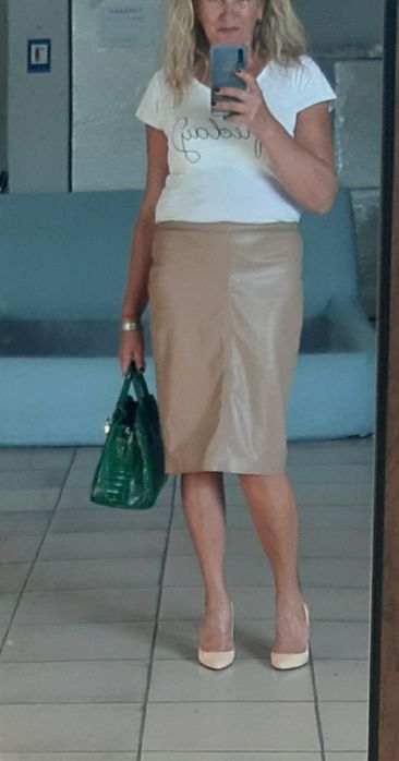 Юбка  женская ,узкая,кожзам