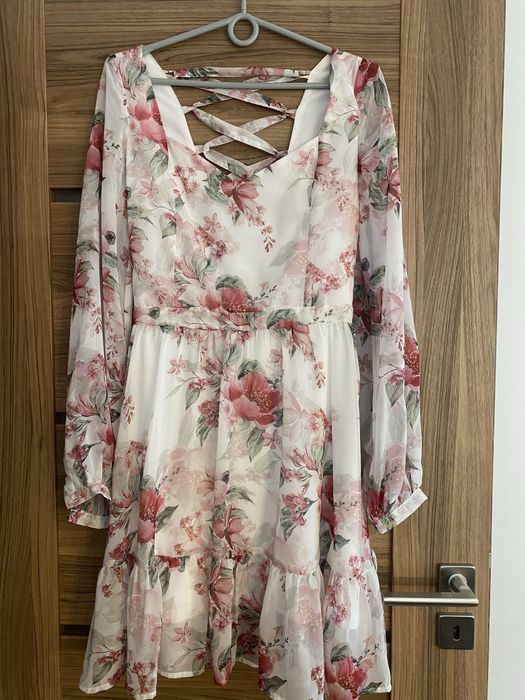 Sukienka  letnia w kwiaty