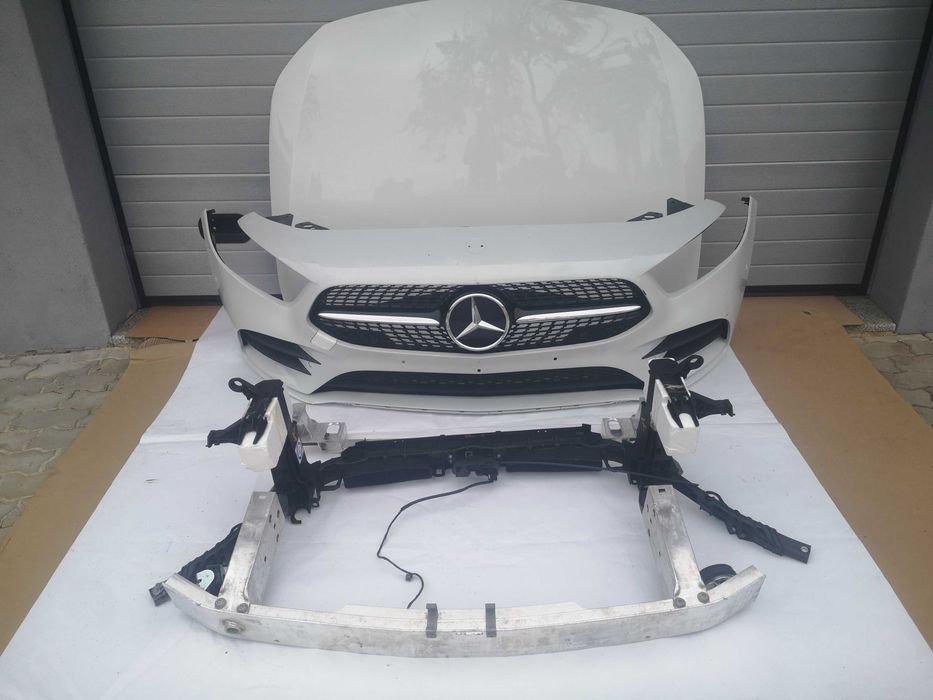 Frente Completa w176/177Mercedes A class w176/177 Faróis Traseiros Led