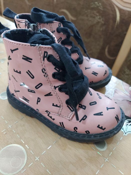 Ботинки на дівчинку zara