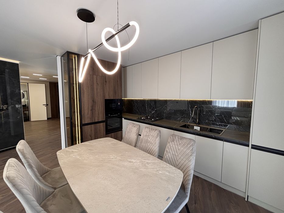 3 кімнатна квартира Family Plaza