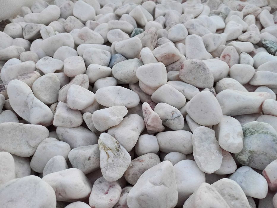 Otoczaki Janowickie kamień naturalny biały marmur gabion tona dostawa