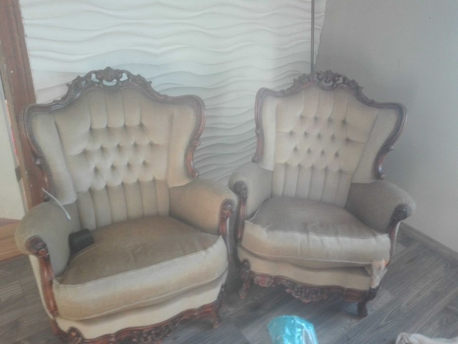 Sofa oraz dwa fotele do renowacji