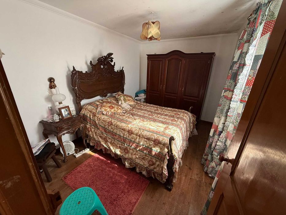 Moradia tradicional com 525m² de terreno em  (Carvalhal, Bombarral)