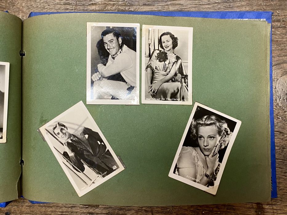 Álbum de fotografia de Actores de Hollywood 1939 , Antiguidade.