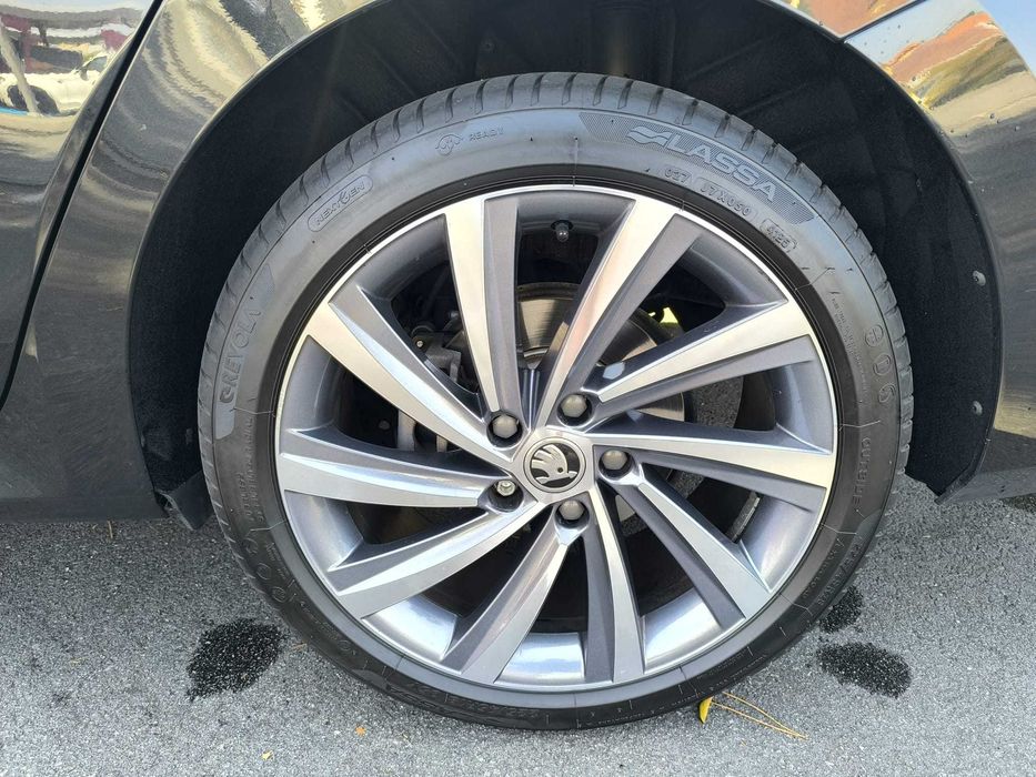 SKODA Octavia Break 1.4 TSI iV Style DSG – Híbrida Plug-in – IVA dedutível