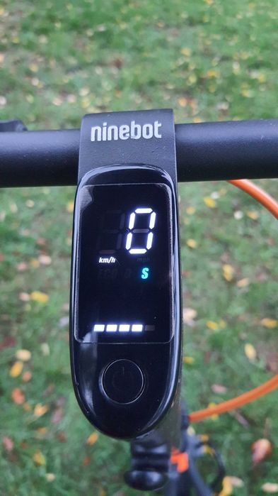 Електросамокат Ninebot KickScooter F40